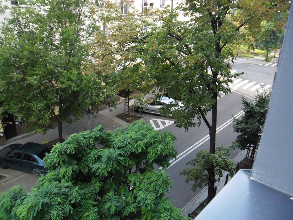 Klimatyczna Kawalerka W Centrum Warszawy Warsaw Luaran gambar