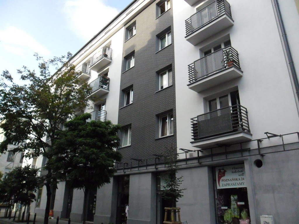 Klimatyczna Kawalerka W Centrum Warszawy Warsaw Luaran gambar